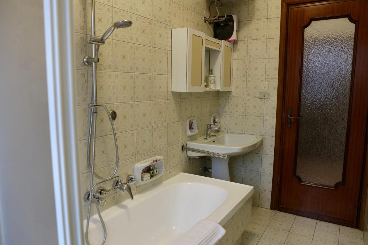 Ferienwohnung La Casa Dei Nonni - Ampio Trilocale Zona Lingotto Turin Exterior foto