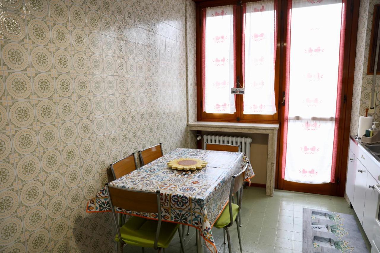 Ferienwohnung La Casa Dei Nonni - Ampio Trilocale Zona Lingotto Turin Exterior foto